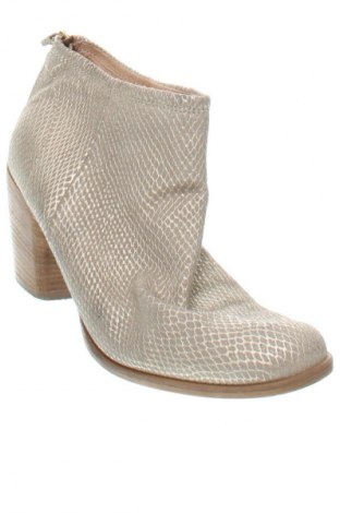 Încălțăminte de damă Unbranded, Mărime 38, Culoare Auriu, Preț 100,99 Lei