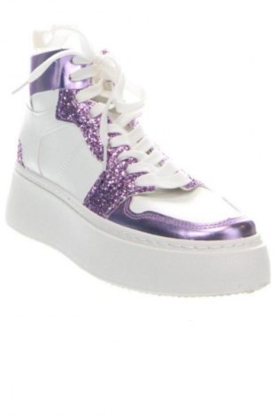 Дамски обувки Unbranded, Размер 39, Цвят Бял, Цена 53,20 лв.