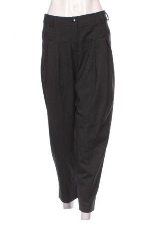 Дамски панталон Andrea Martiny, Размер S, Цвят Сив, Цена 28,88 лв.