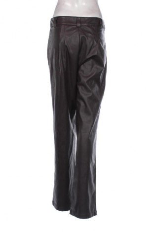 Damskie spodnie Amisu, Rozmiar L, Kolor Fioletowy, Cena 105,75 zł