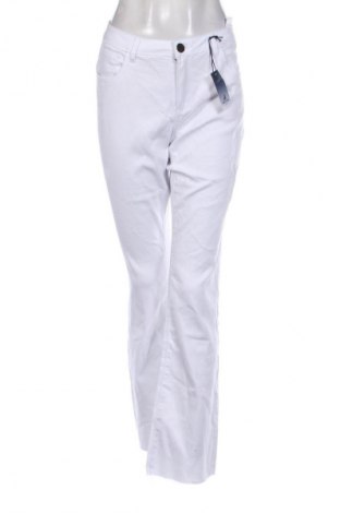 Дамски панталон Arizona, Размер L, Цвят Бял, Цена 37,99 лв.
