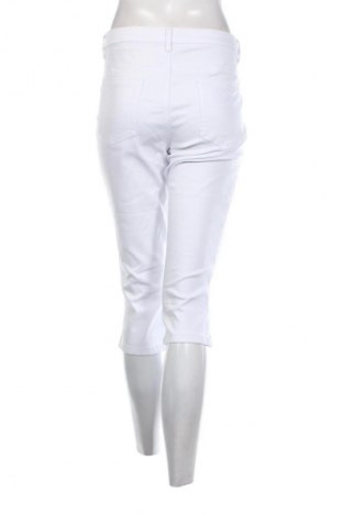 Дамски панталон Arizona, Размер L, Цвят Бял, Цена 46,99 лв.