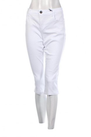 Дамски панталон Arizona, Размер L, Цвят Бял, Цена 46,99 лв.