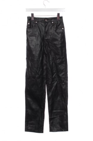 Dámské kalhoty  Bershka, Velikost XS, Barva Černá, Cena  299,00 Kč