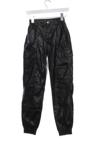 Dámske nohavice Bershka, Veľkosť XS, Farba Čierna, Cena  9,95 €
