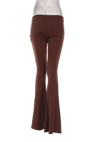 Дамски панталон Bershka, Размер S, Цвят Кафяв, Цена 29,00 лв.