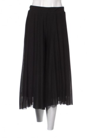 Дамски панталон Bershka, Размер S, Цвят Черен, Цена 29,00 лв.