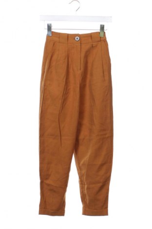 Dámské kalhoty  Bershka, Velikost XS, Barva Žlutá, Cena  367,00 Kč