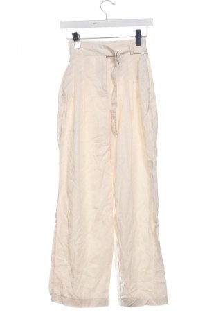 Damenhose Bershka, Größe XS, Farbe Ecru, Preis 14,83 €