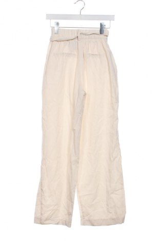 Damenhose Bershka, Größe XS, Farbe Ecru, Preis 14,83 €