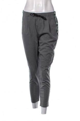 Γυναικείο παντελόνι Bershka, Μέγεθος M, Χρώμα Πολύχρωμο, Τιμή 14,91 €