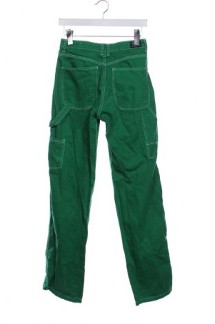 Damskie spodnie Bershka, Rozmiar XS, Kolor Zielony, Cena 67,00 zł