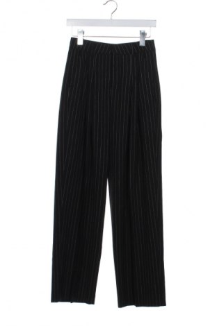 Дамски панталон Bershka, Размер XS, Цвят Черен, Цена 47,88 лв.