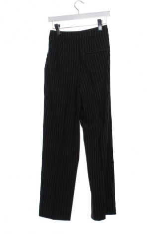 Дамски панталон Bershka, Размер XS, Цвят Черен, Цена 47,88 лв.