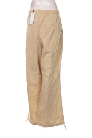 Dámske nohavice Calvin Klein Jeans, Veľkosť 3XL, Farba Béžová, Cena  114,95 €