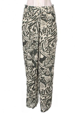Дамски панталон Lascana, Размер M, Цвят Многоцветен, Цена 93,99 лв.
