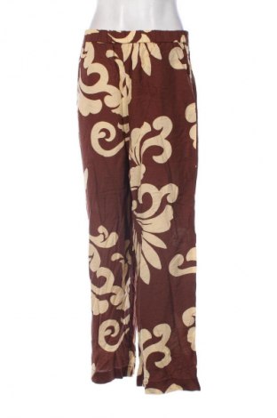 Дамски панталон Mango, Размер L, Цвят Многоцветен, Цена 33,82 лв.