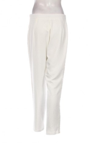 Damenhose NA-KD, Größe M, Farbe Weiß, Preis 20,97 €