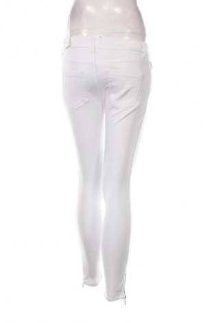 Damenhose ONLY, Größe M, Farbe Weiß, Preis 41,99 €