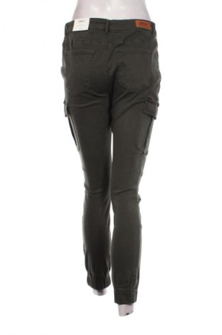 Pantaloni de femei ONLY, Mărime M, Culoare Verde, Preț 196,99 Lei