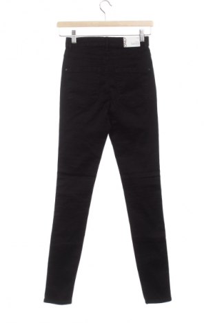 Дамски панталон ONLY, Размер XXS, Цвят Черен, Цена 62,99 лв.