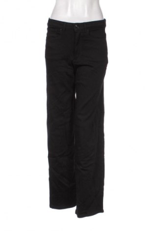 Pantaloni de femei ONLY, Mărime M, Culoare Negru, Preț 67,99 Lei