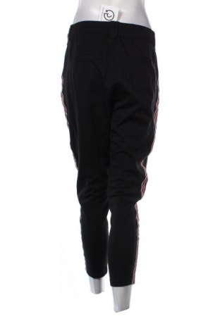 Дамски панталон ONLY, Размер L, Цвят Черен, Цена 72,96 лв.