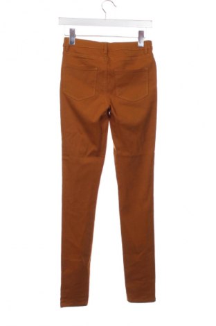 Дамски панталон Pieces, Размер XS, Цвят Жълт, Цена 27,37 лв.