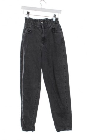 Dámske nohavice Pull&Bear, Veľkosť XS, Farba Sivá, Cena  14,77 €