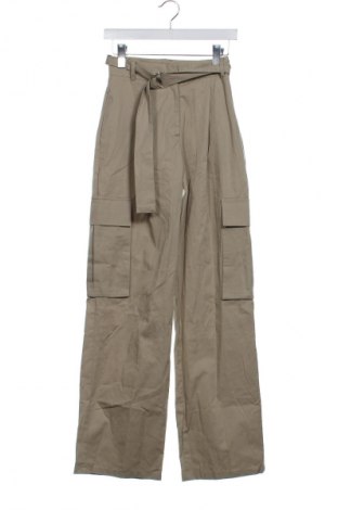 Дамски панталон Reserved, Размер XS, Цвят Бежов, Цена 15,99 лв.