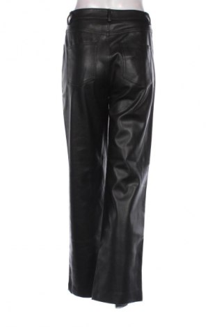 Γυναικείο παντελόνι Stradivarius, Μέγεθος S, Χρώμα Μαύρο, Τιμή 14,83 €