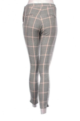Γυναικείο παντελόνι Stradivarius, Μέγεθος S, Χρώμα Πολύχρωμο, Τιμή 9,99 €