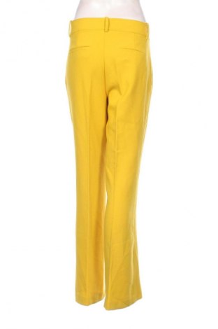 Pantaloni de femei Zara, Mărime M, Culoare Galben, Preț 46,99 Lei