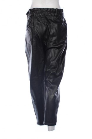 Pantaloni de femei Zara, Mărime M, Culoare Negru, Preț 75,99 Lei
