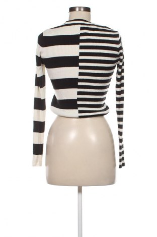 Damski sweter Stradivarius, Rozmiar M, Kolor Kolorowy, Cena 30,99 zł