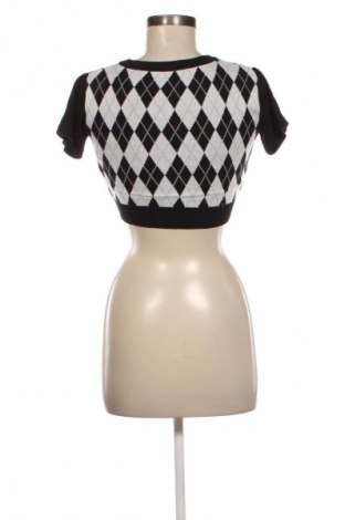 Дамски пуловер Unbranded, Размер M, Цвят Многоцветен, Цена 16,99 лв.