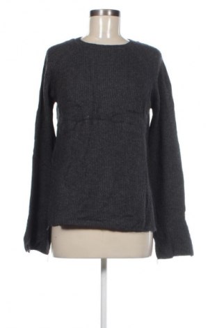 Dámský svetr Unbranded, Velikost L, Barva Šedá, Cena  179,00 Kč