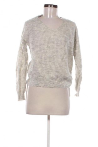 Дамски пуловер Unbranded, Размер M, Цвят Сив, Цена 15,99 лв.