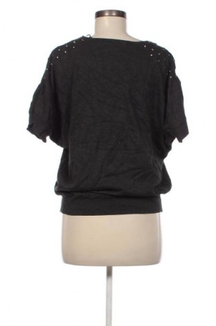 Дамски пуловер Unbranded, Размер S, Цвят Сив, Цена 12,99 лв.