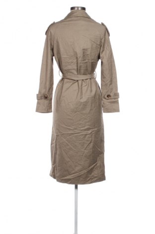 Дамски шлифер Pretty Little Thing, Размер XS, Цвят Бежов, Цена 67,99 лв.