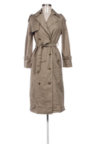 Дамски шлифер Pretty Little Thing, Размер XS, Цвят Бежов, Цена 67,99 лв.