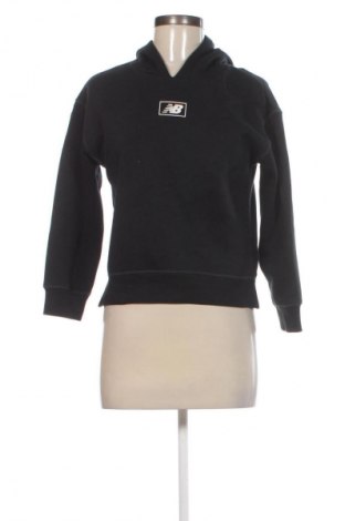 Γυναικείο φούτερ New Balance, Μέγεθος M, Χρώμα Μαύρο, Τιμή 29,99 €