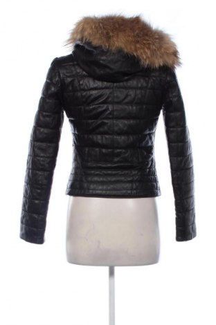 Дамско кожено яке Unbranded, Размер XS, Цвят Черен, Цена 120,20 лв.