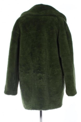Дамско палто Pull&Bear, Размер S, Цвят Зелен, Цена 62,99 лв.