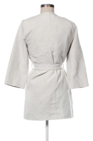 Дамско палто Reserved, Размер S, Цвят Екрю, Цена 58,00 лв.