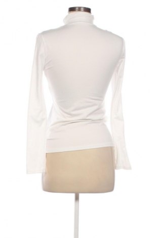 Дамско полo Unbranded, Размер M, Цвят Бял, Цена 19,00 лв.