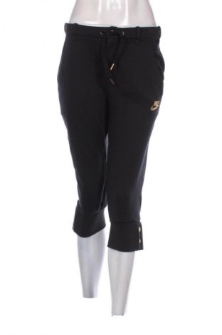 Pantaloni trening de femei Nike, Mărime M, Culoare Negru, Preț 245,00 Lei