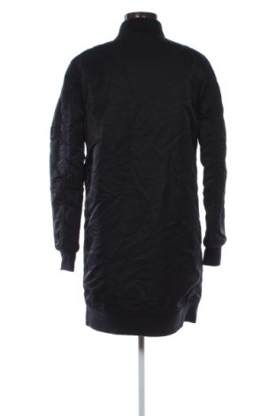 Дамско яке Alpha Industries, Размер S, Цвят Черен, Цена 89,03 лв.