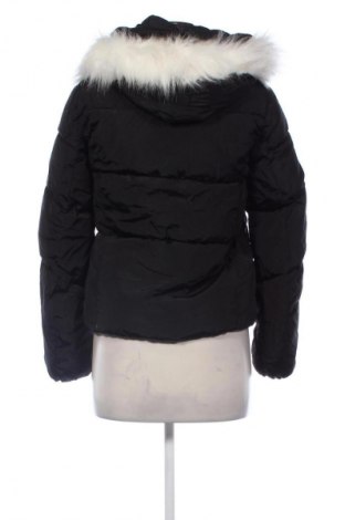 Kurtka damska Bershka, Rozmiar XS, Kolor Czarny, Cena 149,99 zł