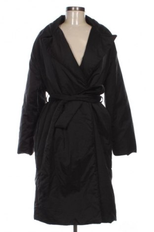 Kurtka damska Bershka, Rozmiar M, Kolor Czarny, Cena 149,43 zł